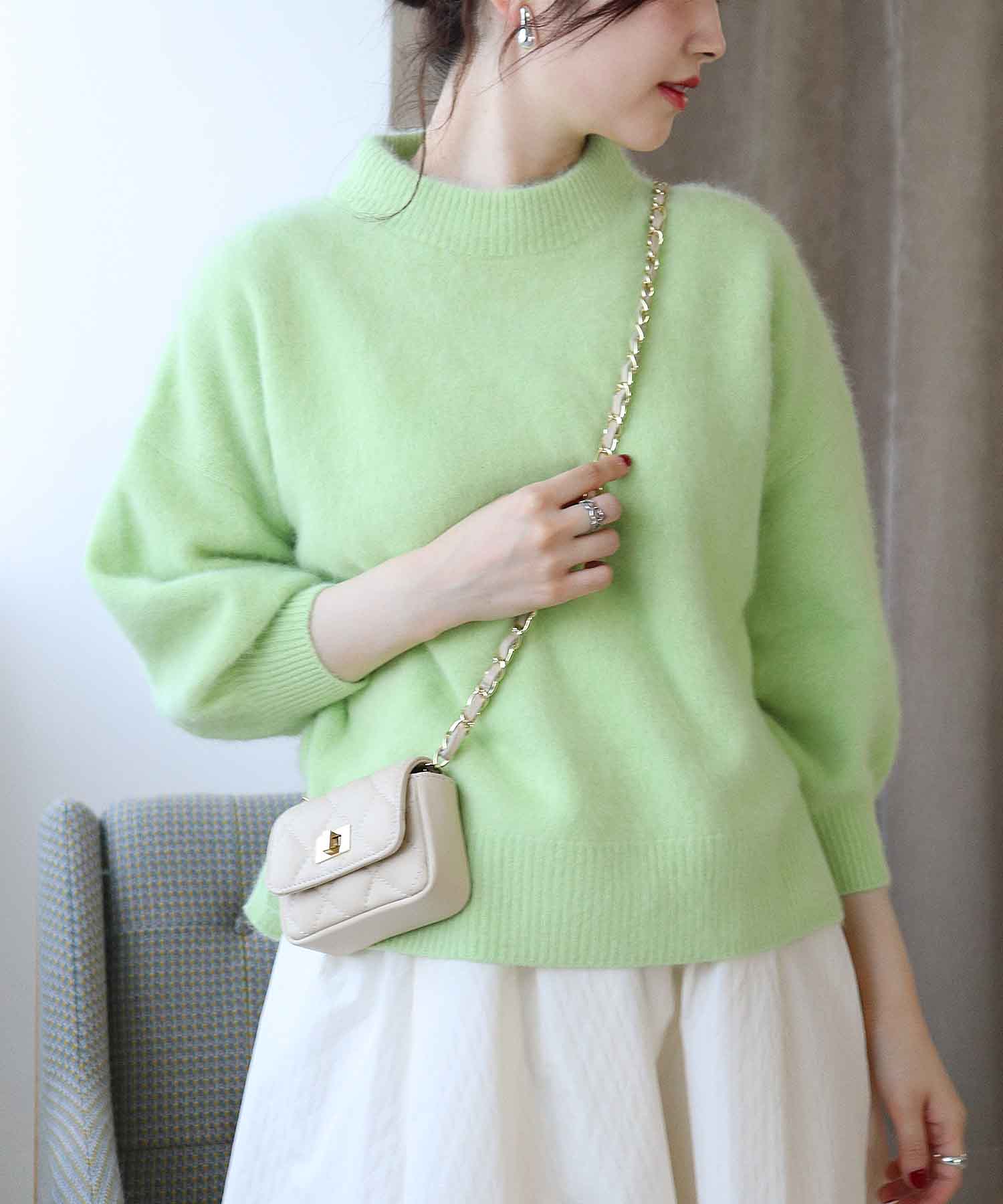 ラクーン ボリュームスリーブモックネックニット